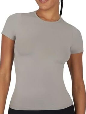 Yogalicious Countour Cali Basic Fitted Short Sleeve Tee NWT